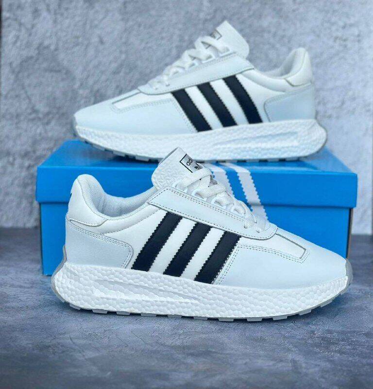 Кроссовки Adidas