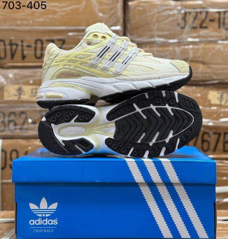 Кроссовки Adidas