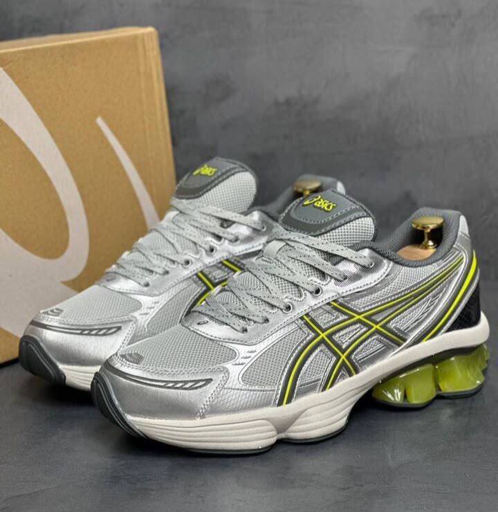 Кроссовки Asics